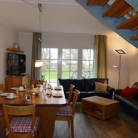 Hus-hiddensee-eckhaus-a Holiday home